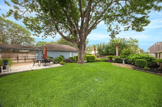 2317 Green Tee Drive, Pearland, TX 77581