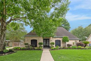 2317 Green Tee Drive, Pearland, TX 77581