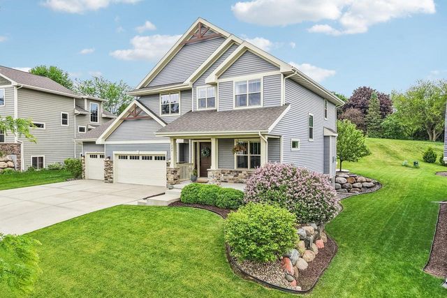 204 Westmorland Drive, Mount Horeb, WI 53572
