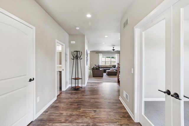 204 Westmorland Drive, Mount Horeb, WI 53572