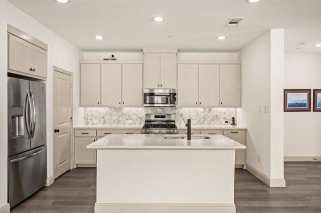 4348 James Street, North Richland Hills, TX 76180
