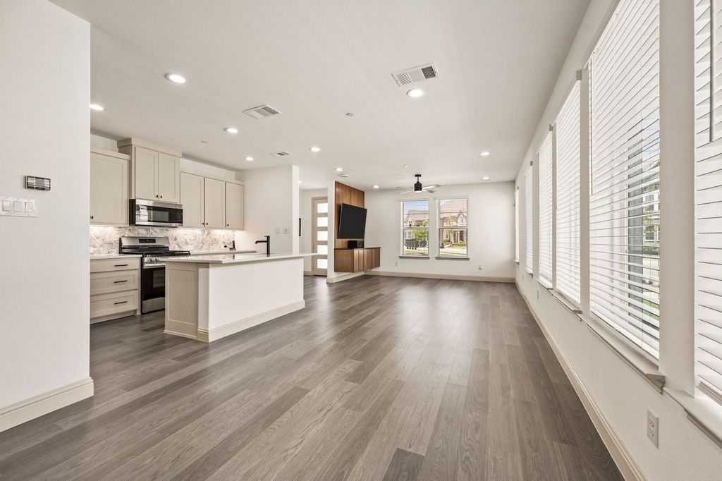 4348 James Street, North Richland Hills, TX 76180