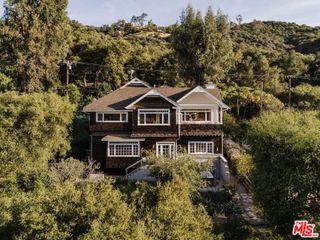 20465 Callon Dr, Topanga, CA 90290