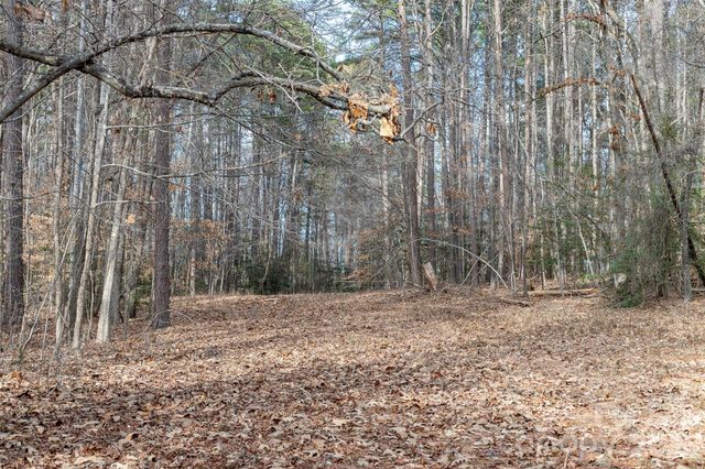 000 Whippoorwill Lane, Mount Holly, NC 28120