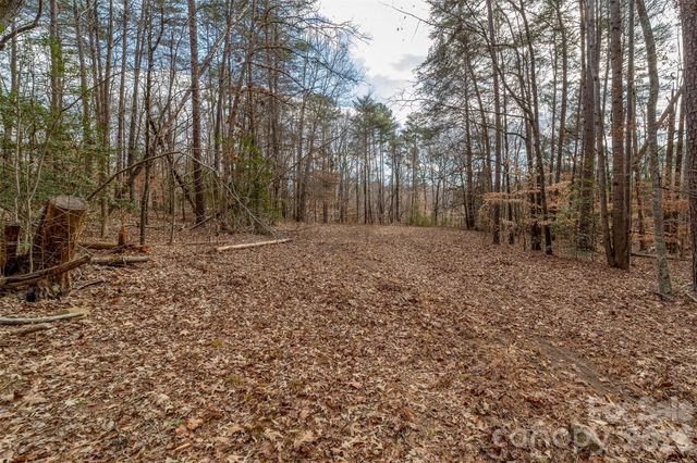 000 Whippoorwill Lane, Mount Holly, NC 28120