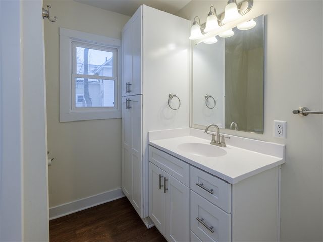 1404 N Edwards Street, Kalamazoo, MI 49007