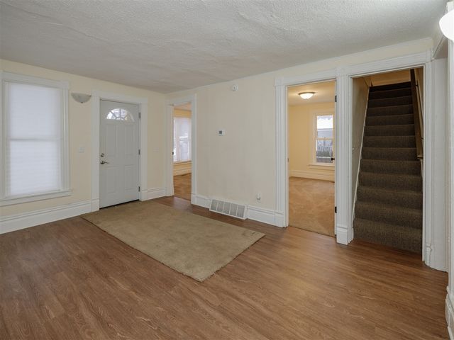 1404 N Edwards Street, Kalamazoo, MI 49007