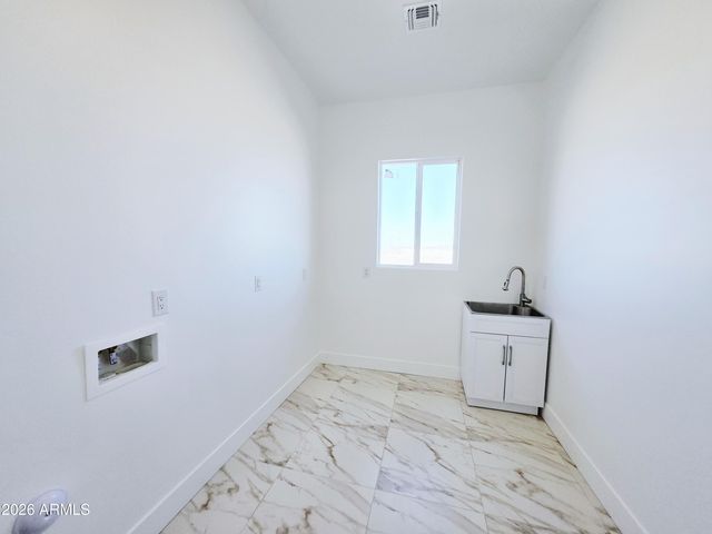 1545 S 391st Avenue, Tonopah, AZ 85354