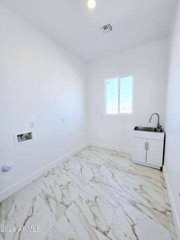 1545 S 391st Avenue, Tonopah, AZ 85354