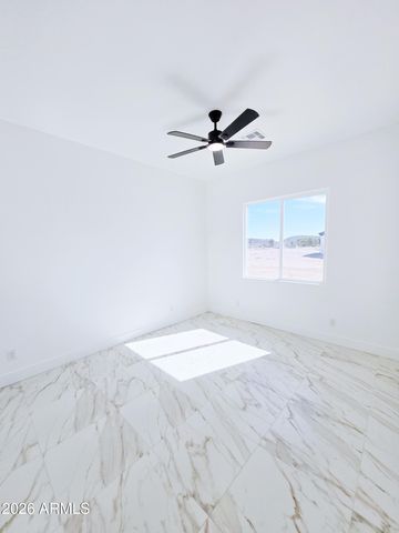 1545 S 391st Avenue, Tonopah, AZ 85354