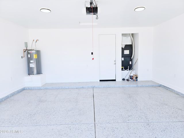 1545 S 391st Avenue, Tonopah, AZ 85354