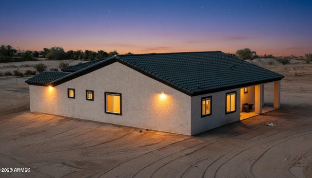 1545 S 391st Avenue, Tonopah, AZ 85354