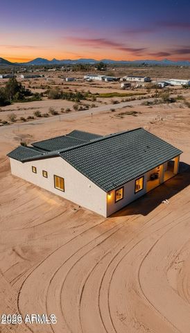 1545 S 391st Avenue, Tonopah, AZ 85354