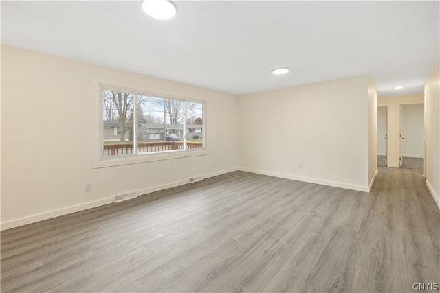 113 Grandy Drive, Salina, NY 13088