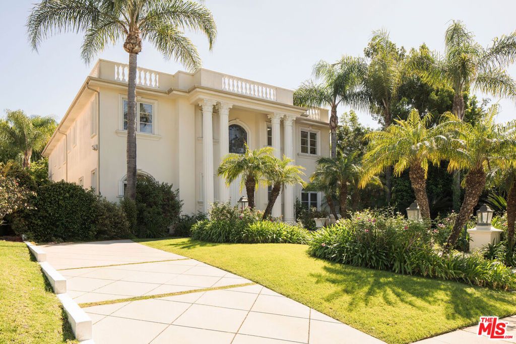 Image 1 of property listing at 166 N Mccadden Place, Los Angeles, CA 90004