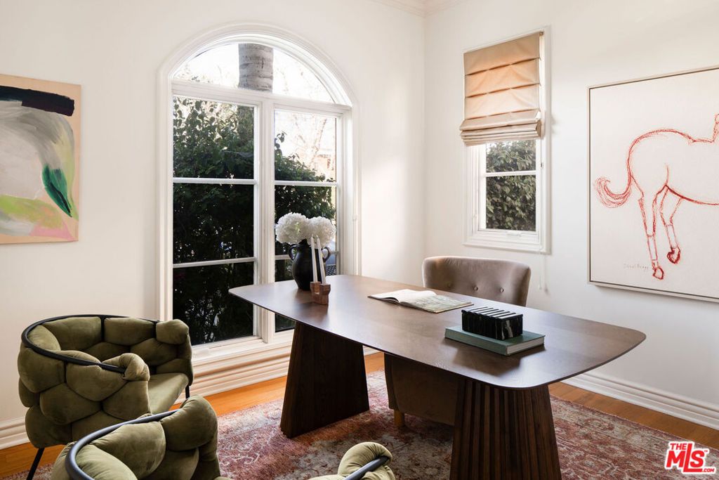 Image 21 of property listing at 166 N Mccadden Place, Los Angeles, CA 90004