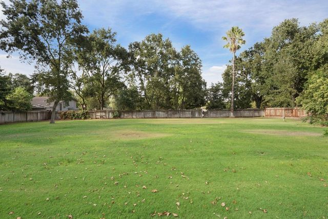 9666 Leland Way, Stockton, CA 95212