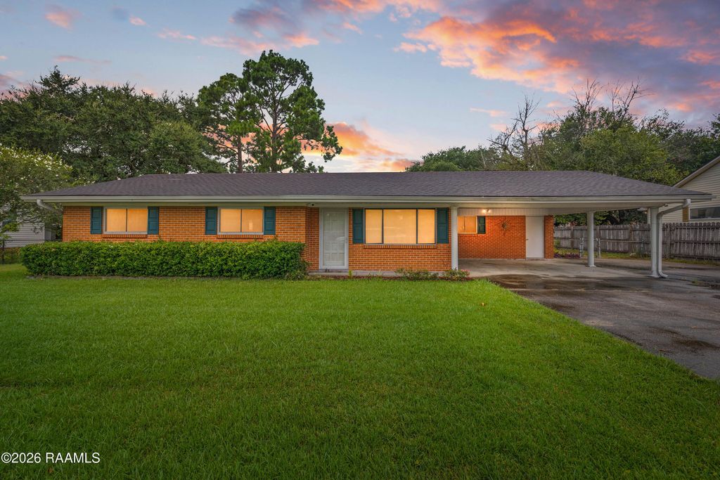 149 Mimosa Place, Lafayette, LA 70506