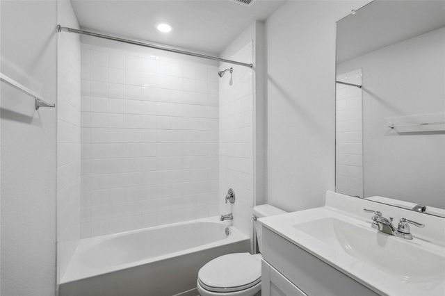 605 JANE LONG DR, San Marcos, TX 78666