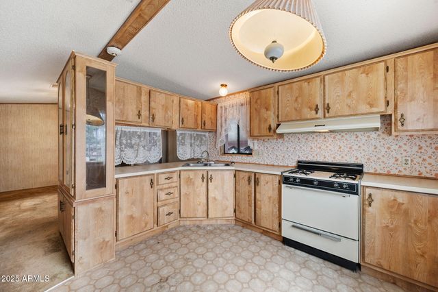 20730 E PARK VIEW Lane, Mayer, AZ 86333