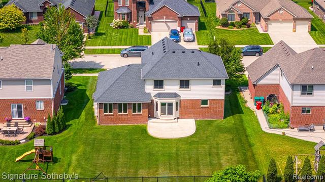 50388 Nantwich Drive, Macomb, MI 48044