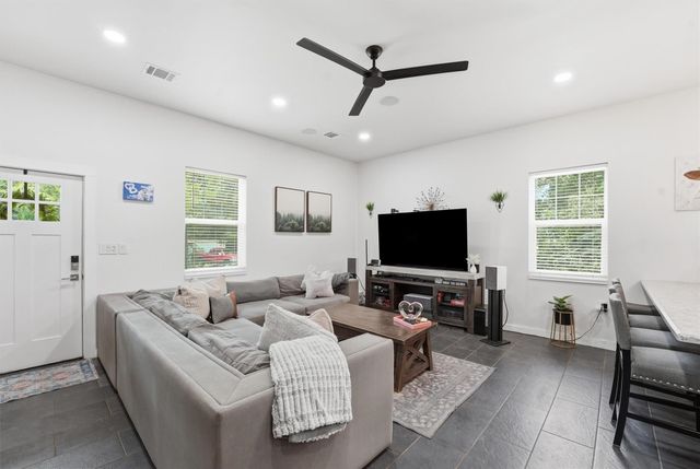 13100 Royal Springs Road NE, Conroe, TX 77303