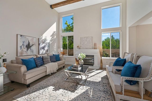 2201 Portmarnock Cir, Roseville, CA 95678