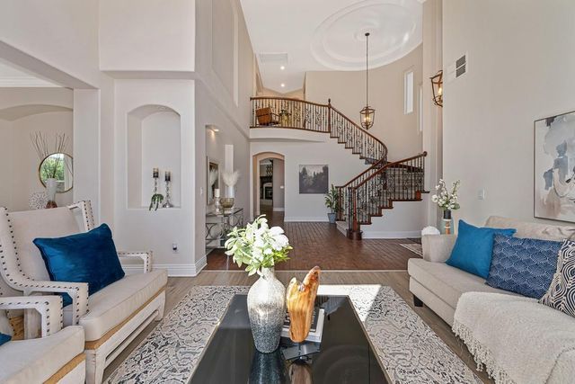 2201 Portmarnock Cir, Roseville, CA 95678