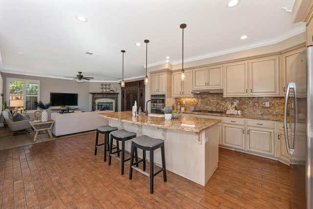 2201 Portmarnock Cir, Roseville, CA 95678