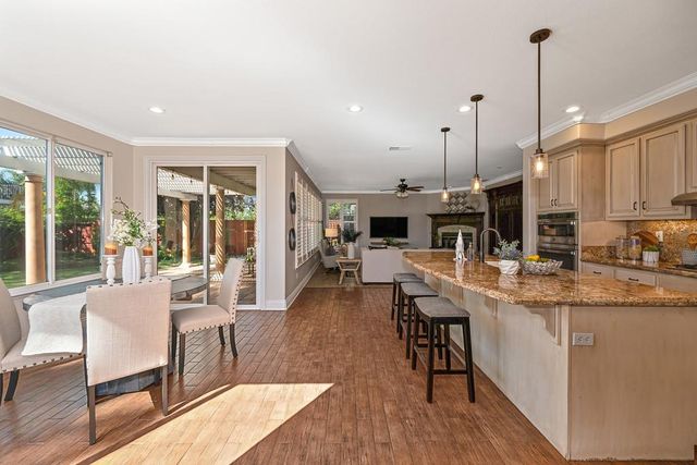 2201 Portmarnock Cir, Roseville, CA 95678