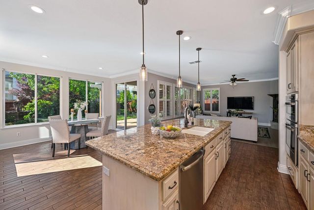 2201 Portmarnock Cir, Roseville, CA 95678