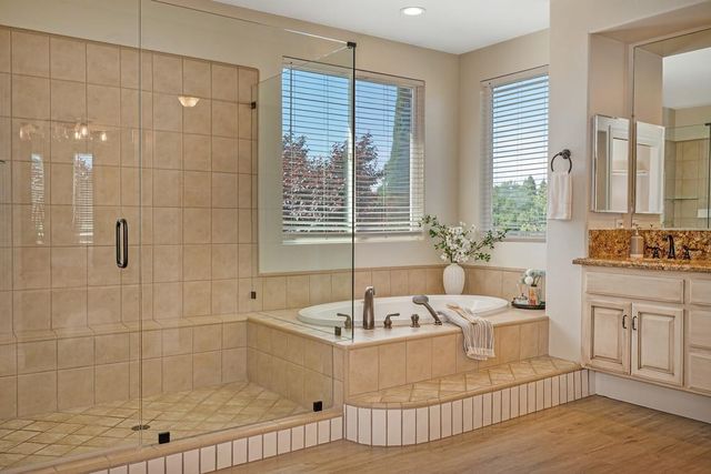 2201 Portmarnock Cir, Roseville, CA 95678