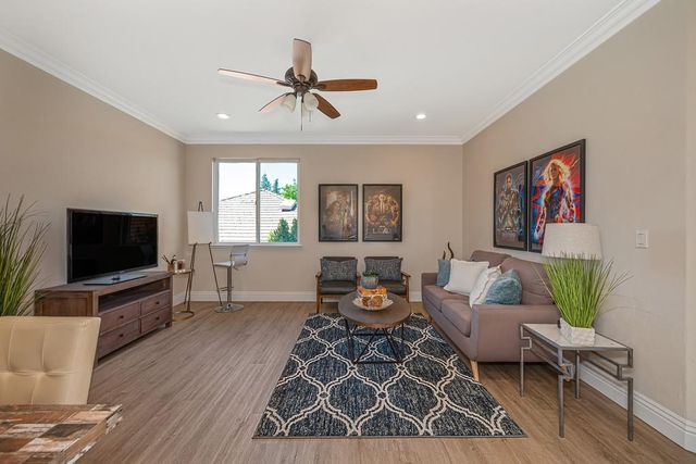 2201 Portmarnock Cir, Roseville, CA 95678