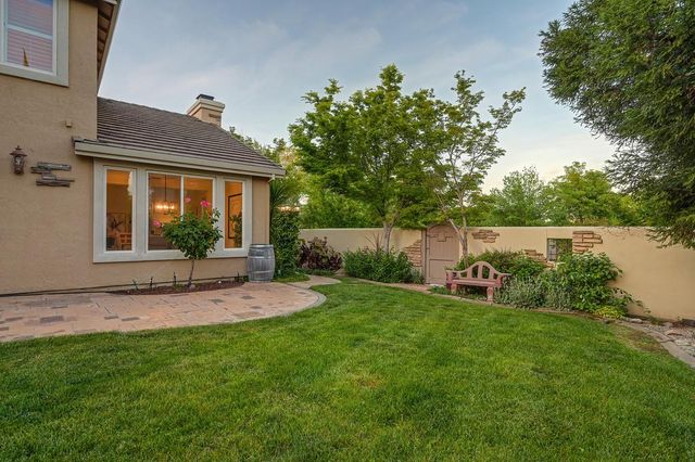 2201 Portmarnock Cir, Roseville, CA 95678