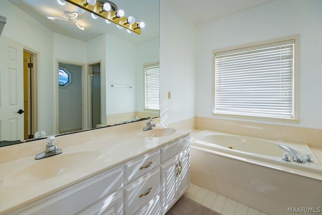 7460 Old Barn Road, Montgomery, AL 36117