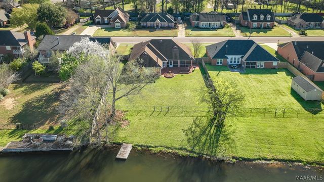 7460 Old Barn Road, Montgomery, AL 36117