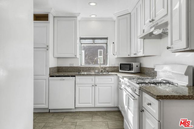 10226 Regent Street, Los Angeles, CA 90034