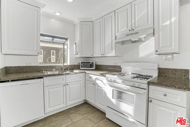 10226 Regent Street, Los Angeles, CA 90034