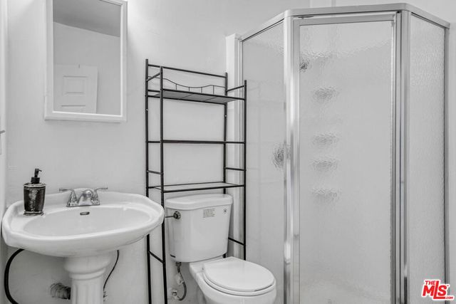 10226 Regent Street, Los Angeles, CA 90034