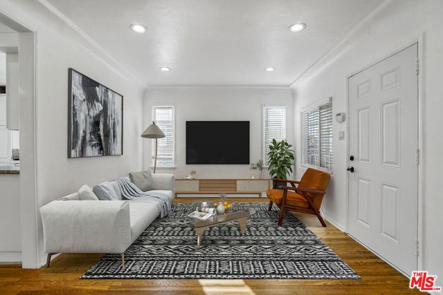 10226 Regent Street, Los Angeles, CA 90034