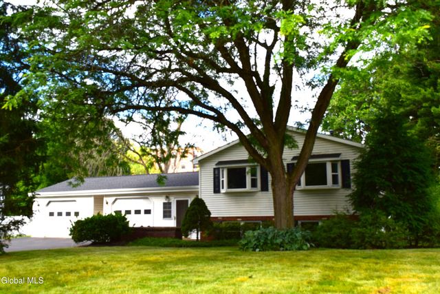 38 Marconi Drive, Colonie, NY 12110