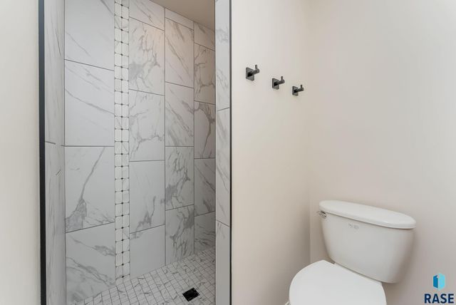 1015 E Fannings St Street, Tea, SD 57064