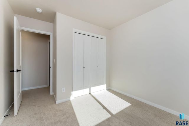 1015 E Fannings St Street, Tea, SD 57064