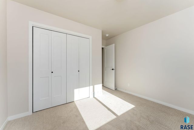 1015 E Fannings St Street, Tea, SD 57064