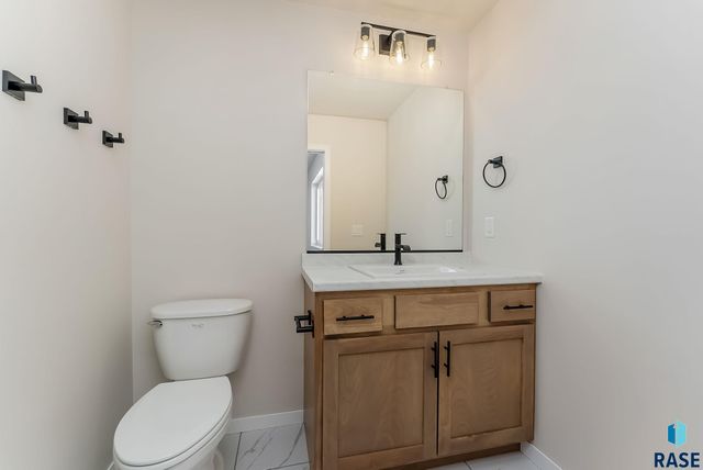 1015 E Fannings St Street, Tea, SD 57064