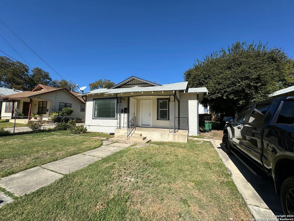 211 PRESTON, San Antonio, TX 78210