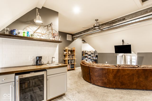 2057 N New Jersey Street, Indianapolis, IN 46202