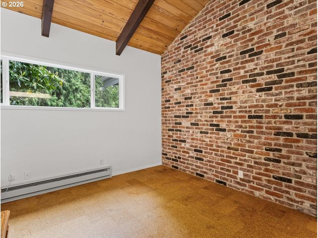 3088 Se CAMWAL Dr, Hillsboro, OR 97123