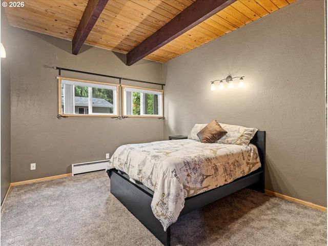 3088 Se CAMWAL Dr, Hillsboro, OR 97123