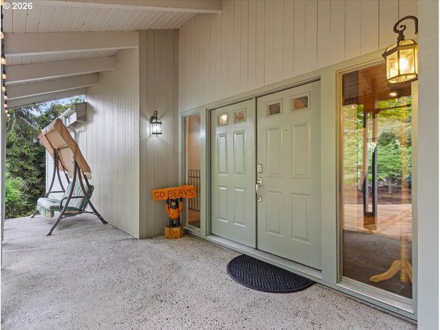 3088 Se CAMWAL Dr, Hillsboro, OR 97123